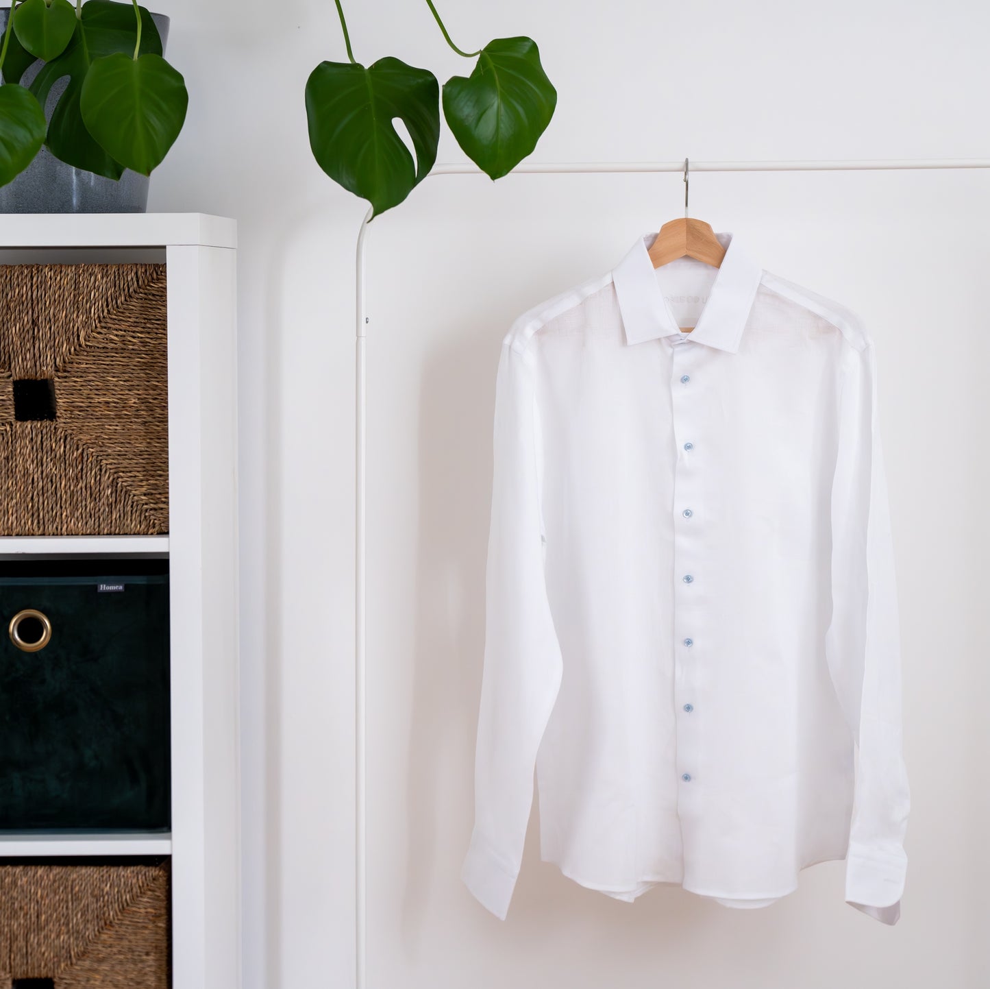 Lněná košile bílá klasický límeček dlouhý rukáv