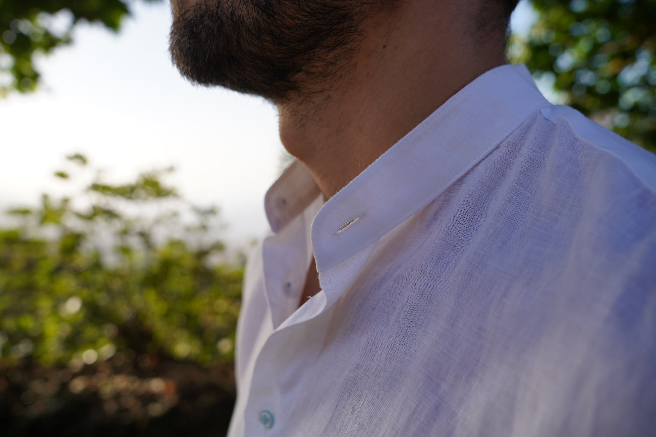 Bílá lněná košile a stojáček, korejský límeček