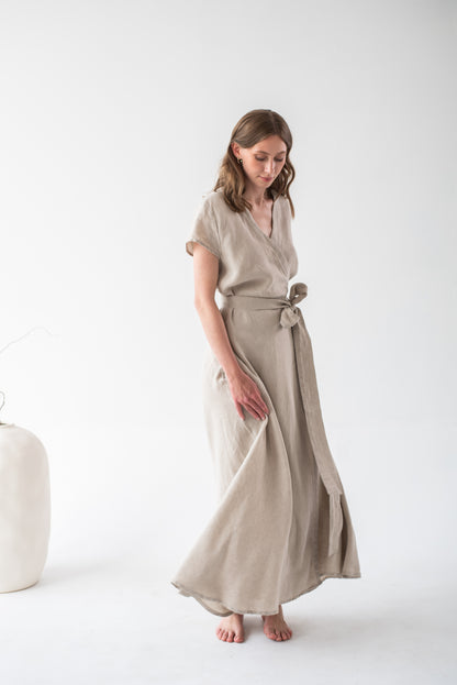 Lněné šaty ušité v Česku